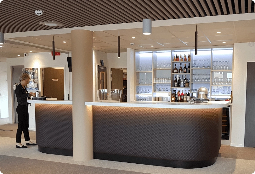 Bar Comptoir Hôtel Eclairage LED Aménagement Professionnels Entreprise